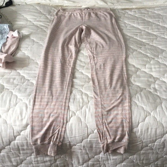 Intimissimi women’s Lounge/pj set bundle - Picture 14 of 16